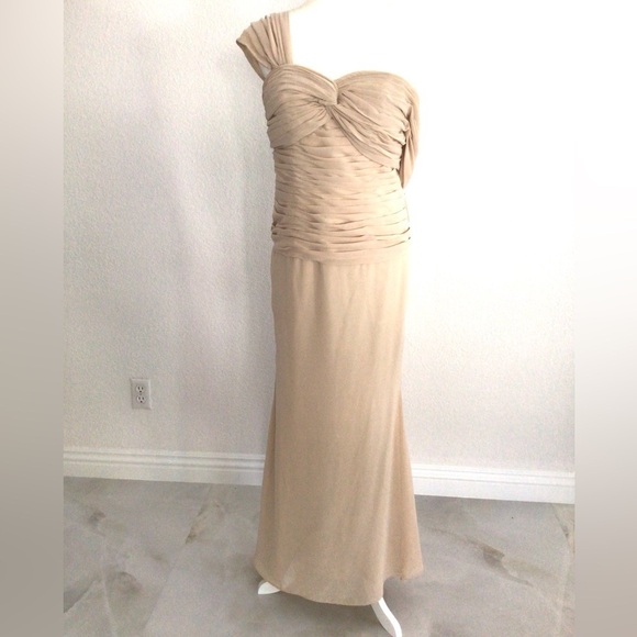 Dresses & Skirts - Elegant Tan One-Shoulder Dress